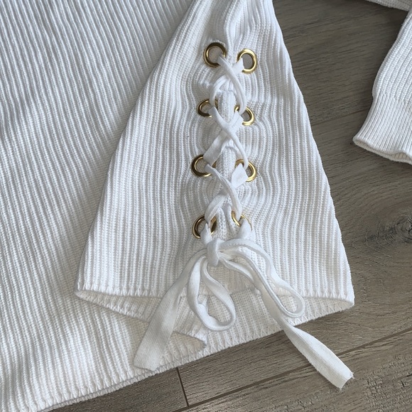 Michael Kors White Ribbed Sweater With Gold Tie Detail Medium - Picture 5 of 10